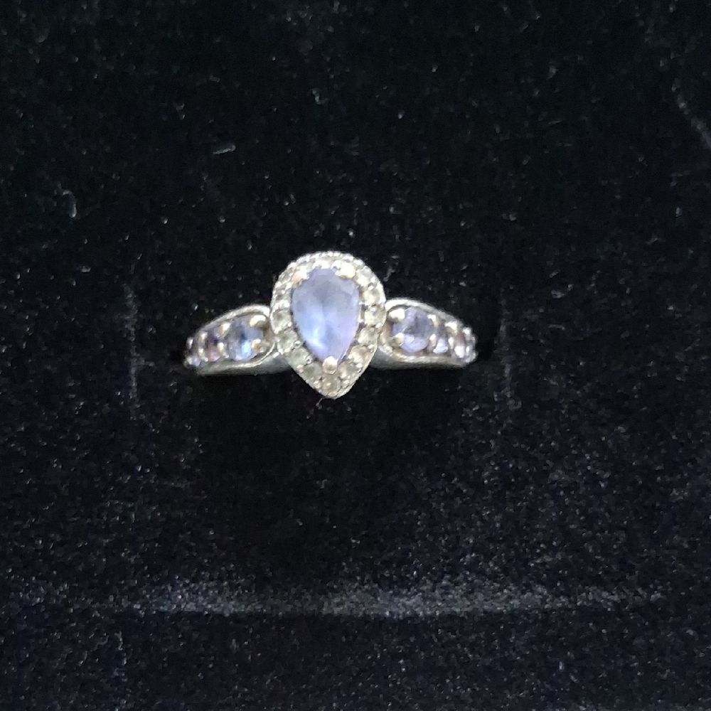 Elegant Silver Women's Ring